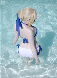 Saber Swimsuit (Fate Stay Night)(25)